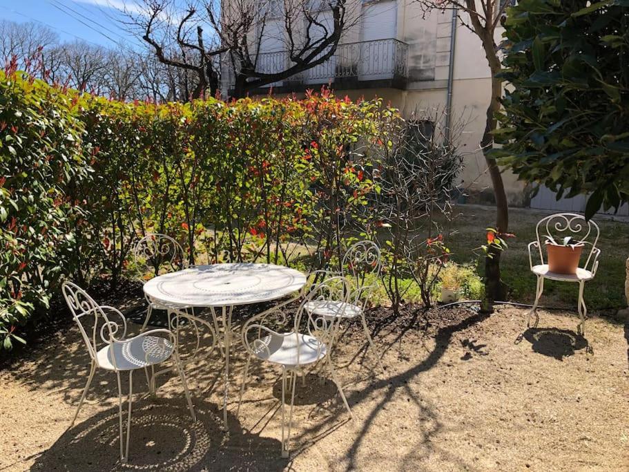 Ulysse, Appartement Spacieux Au Centre Historique D'Uzes En Rez-De-Chaussee Avec Exterieur, Proche Parking Des Marroniers Exteriér fotografie
